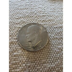 1776-1976  Eisenhower Liberty Bell Moon Silver One Dollar US Bicentennial Coin